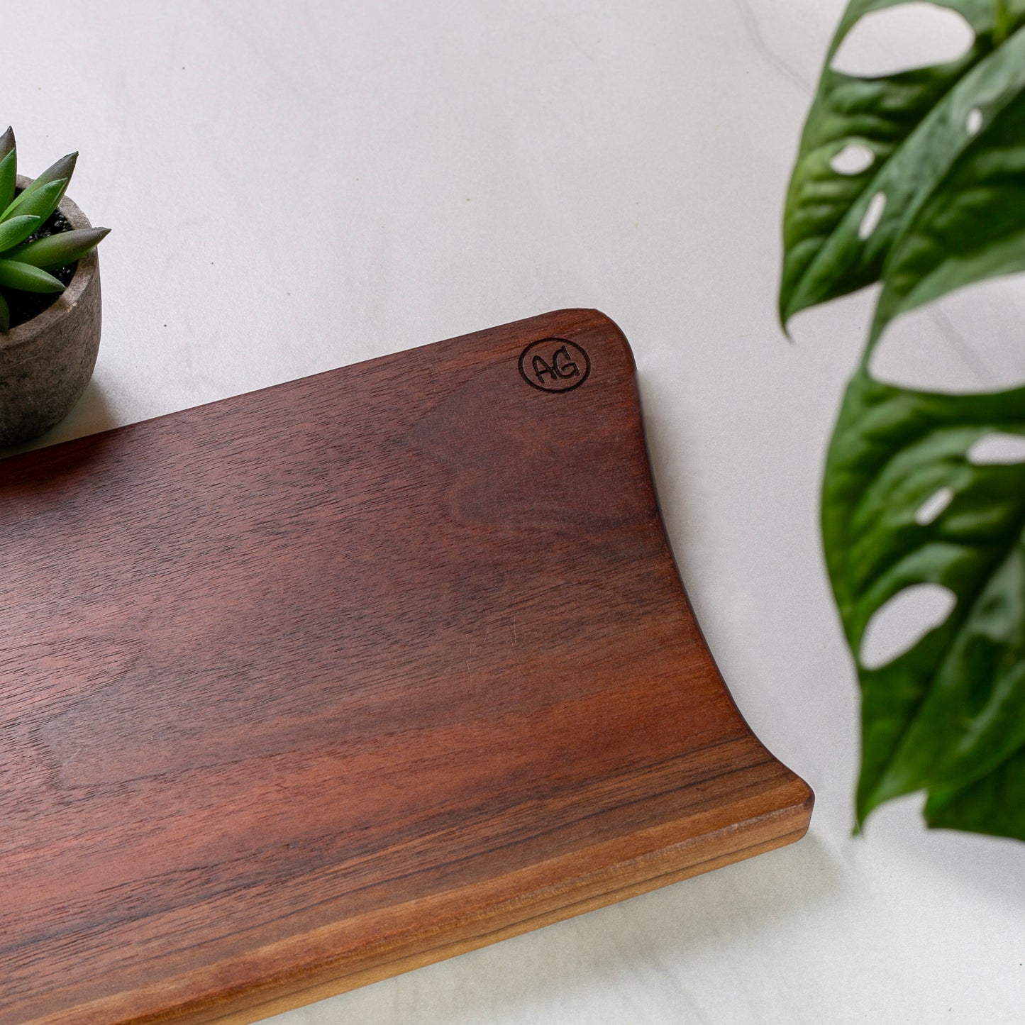 15" Walnut Cutting Board