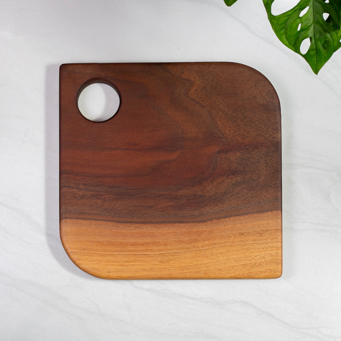 9.25" Walnut Cutting Board